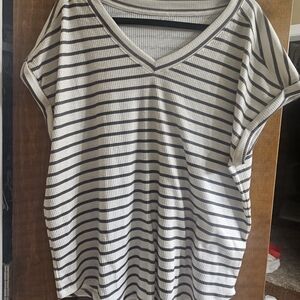 47 Striped V-Neck Ribbed Short Sleeve Top - White & Black